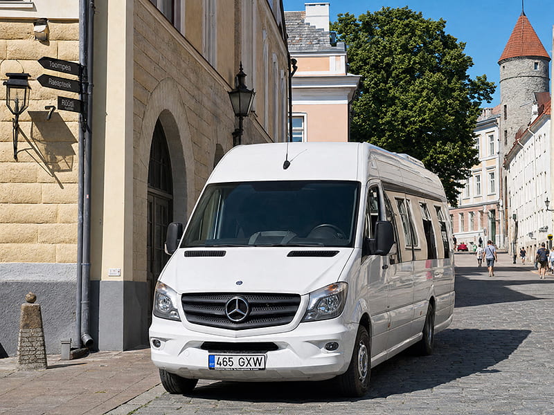 Mercedes Sprinteri väikebussi rent Eestis